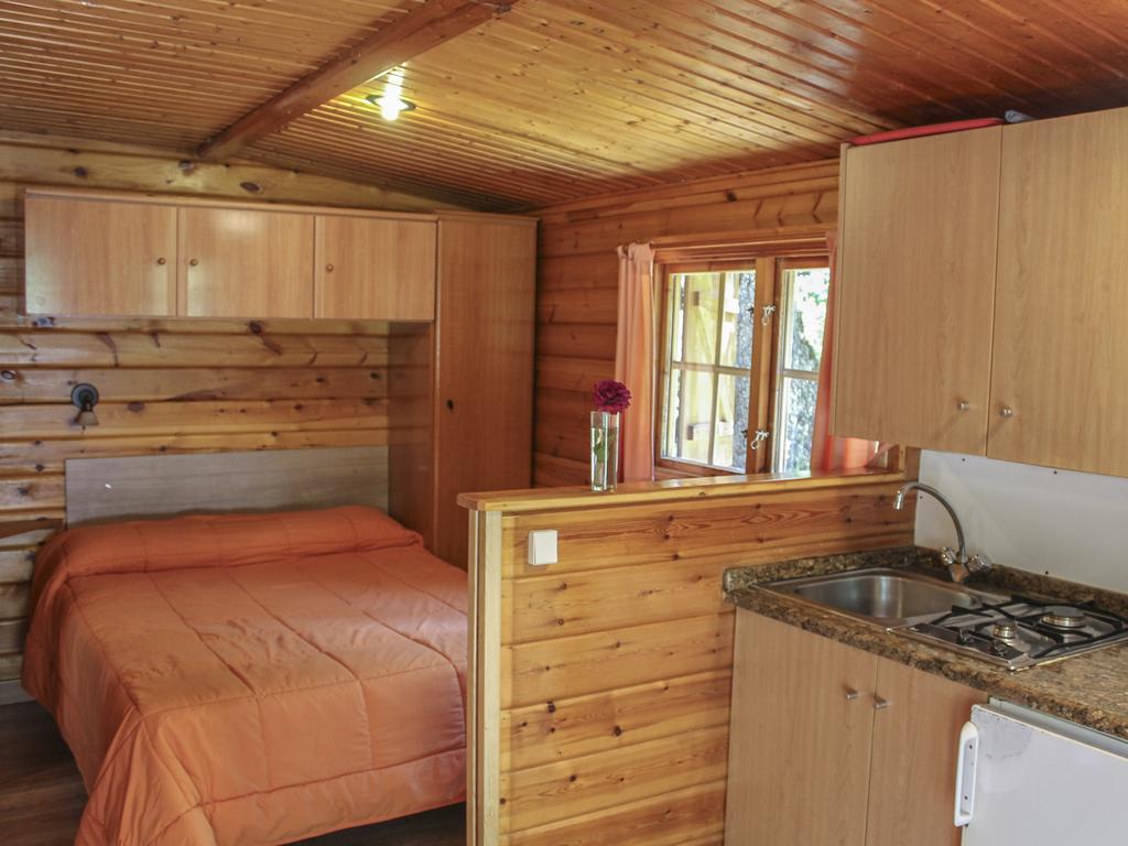 Cabanas De Madera Sanabria Vigo de Sanabria Exterior photo