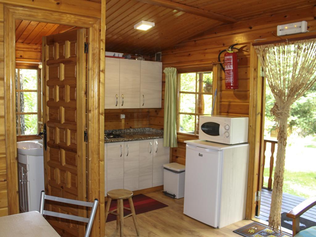 Cabanas De Madera Sanabria Vigo de Sanabria Exterior photo