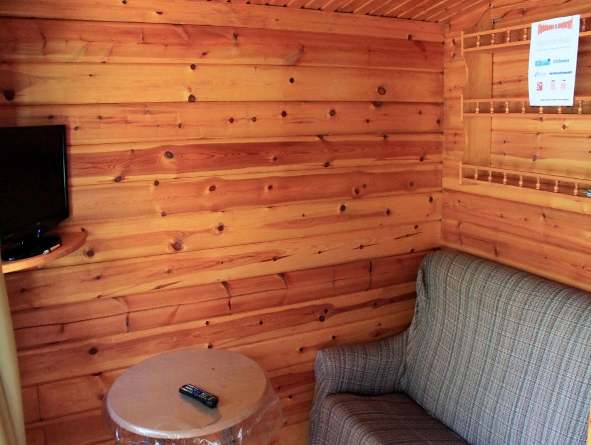 Cabanas De Madera Sanabria Vigo de Sanabria Exterior photo